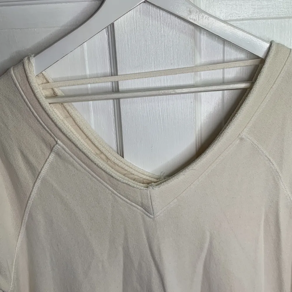 Free People No Frills Ivory Lace Inset Oversized Asymmetrical Sweater W-775 Sz S - Image 8