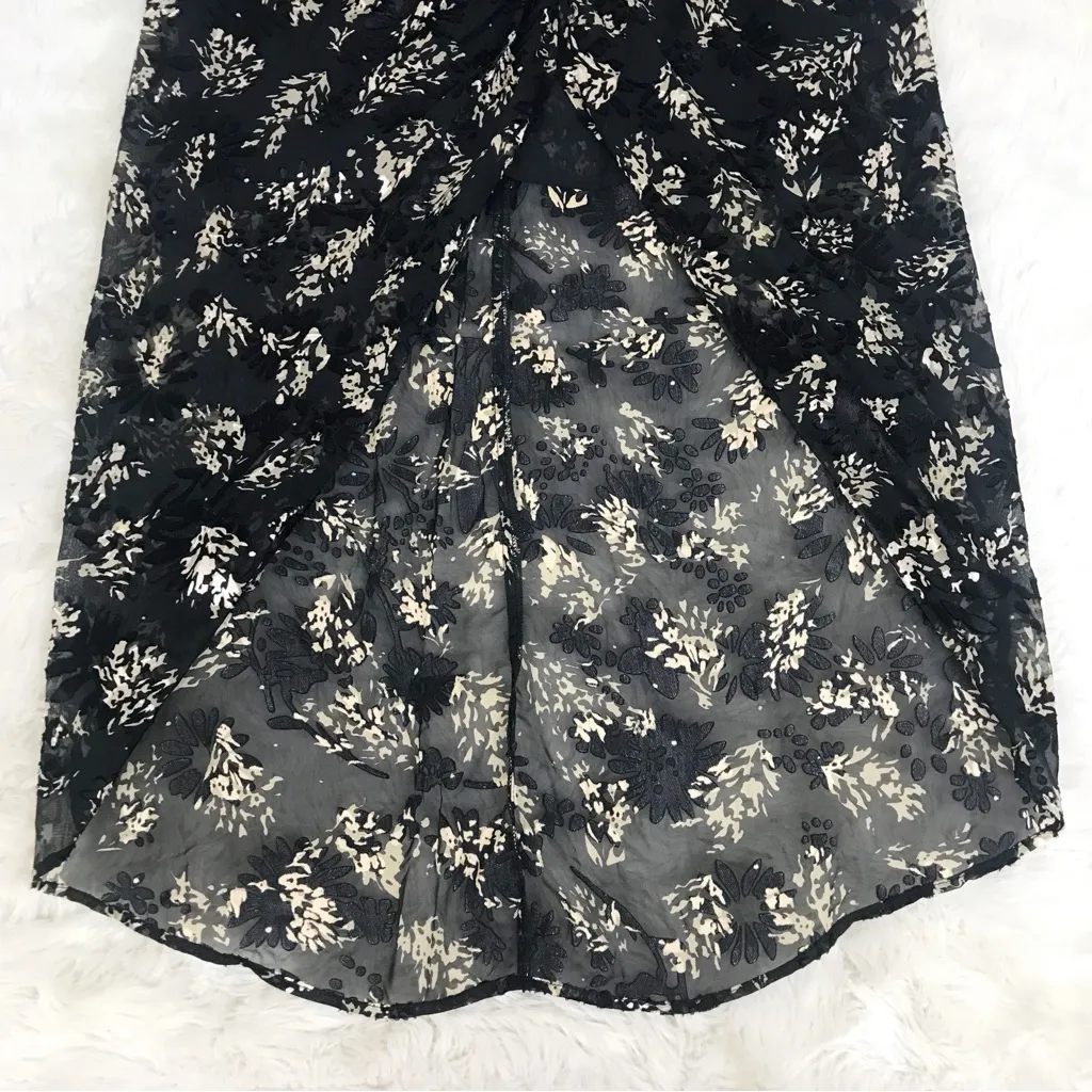 New ASTR Maven Black Floral Long Sleeve Midi Dress Small Thigh Slit Puff Sleeve - Image 12