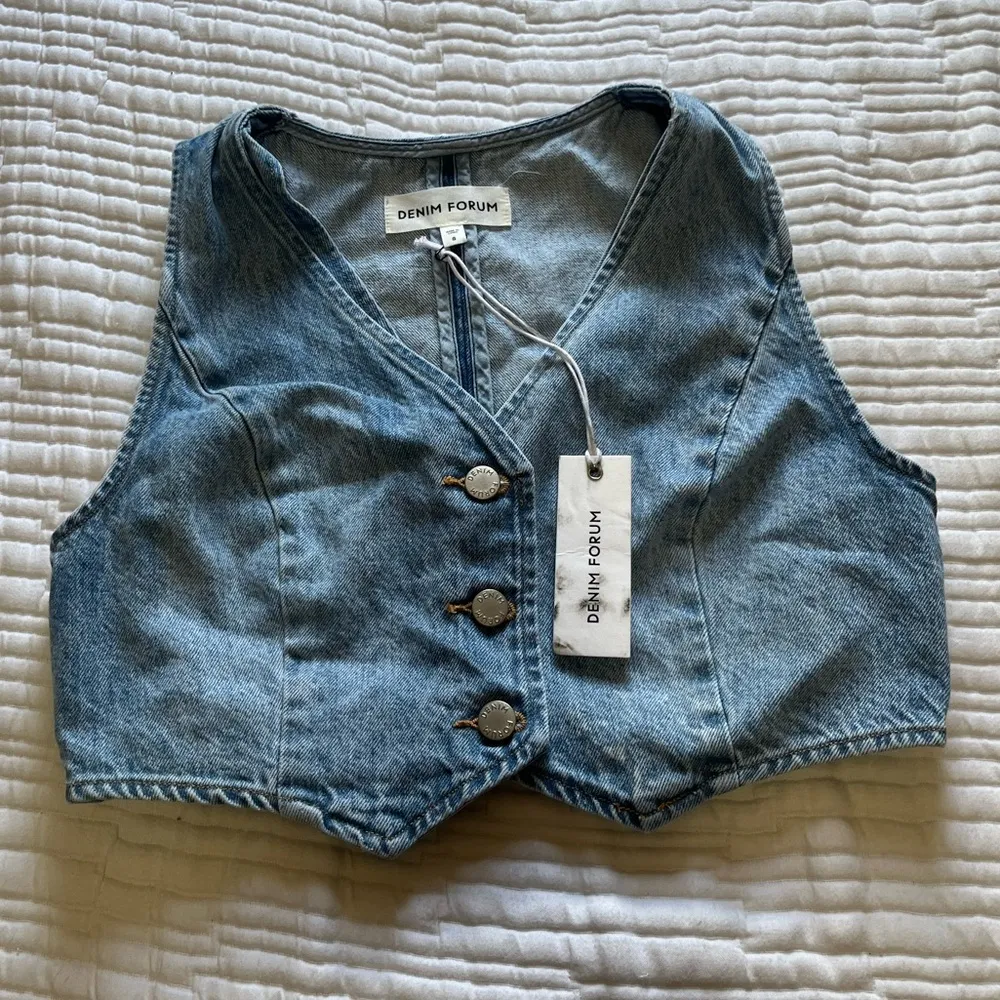 The '90s Mia Cropped Denim Vest - Image 9