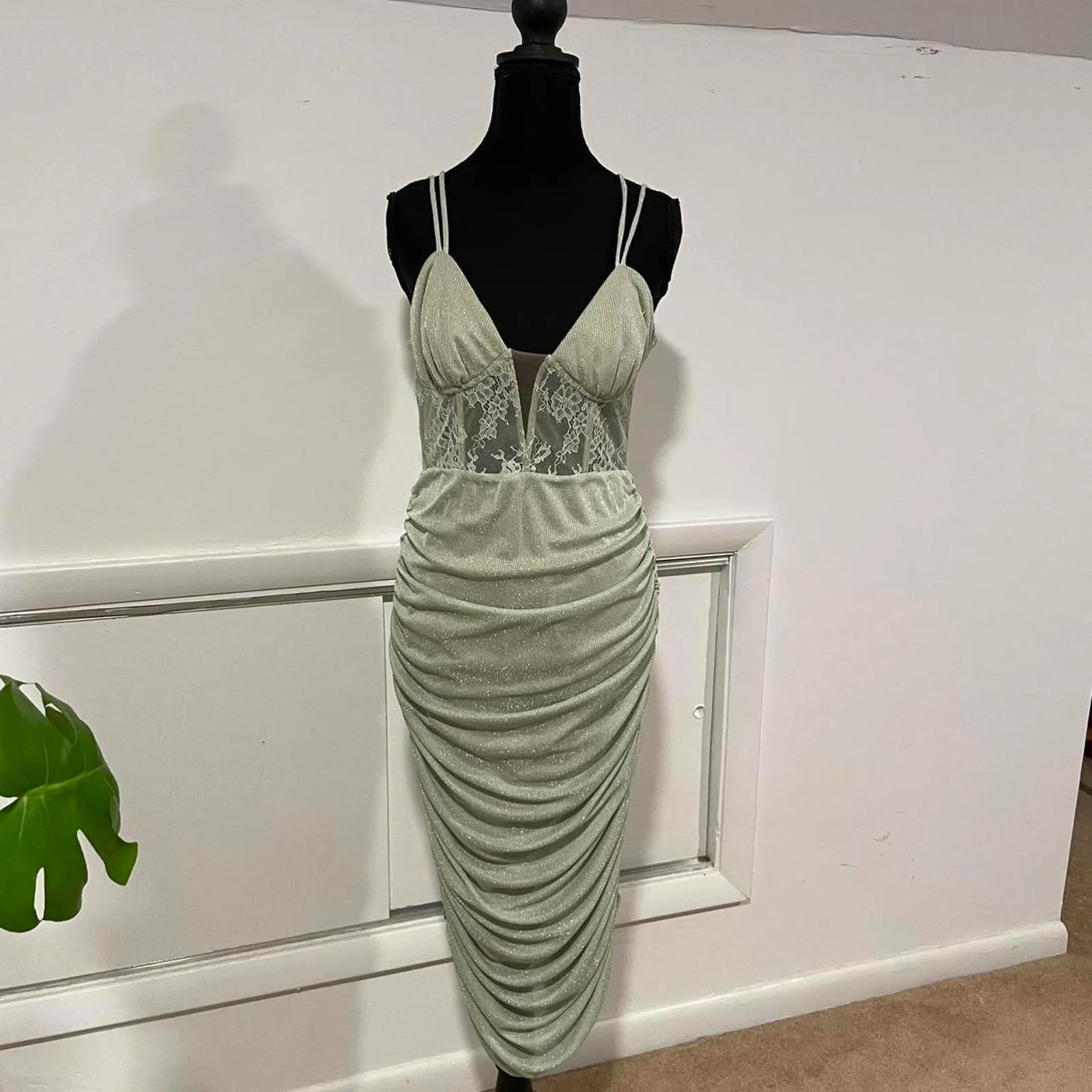 Michael Costello x REVOLVE Lulu Midi sparkly Dress in Mint. $268. size L - Image 3
