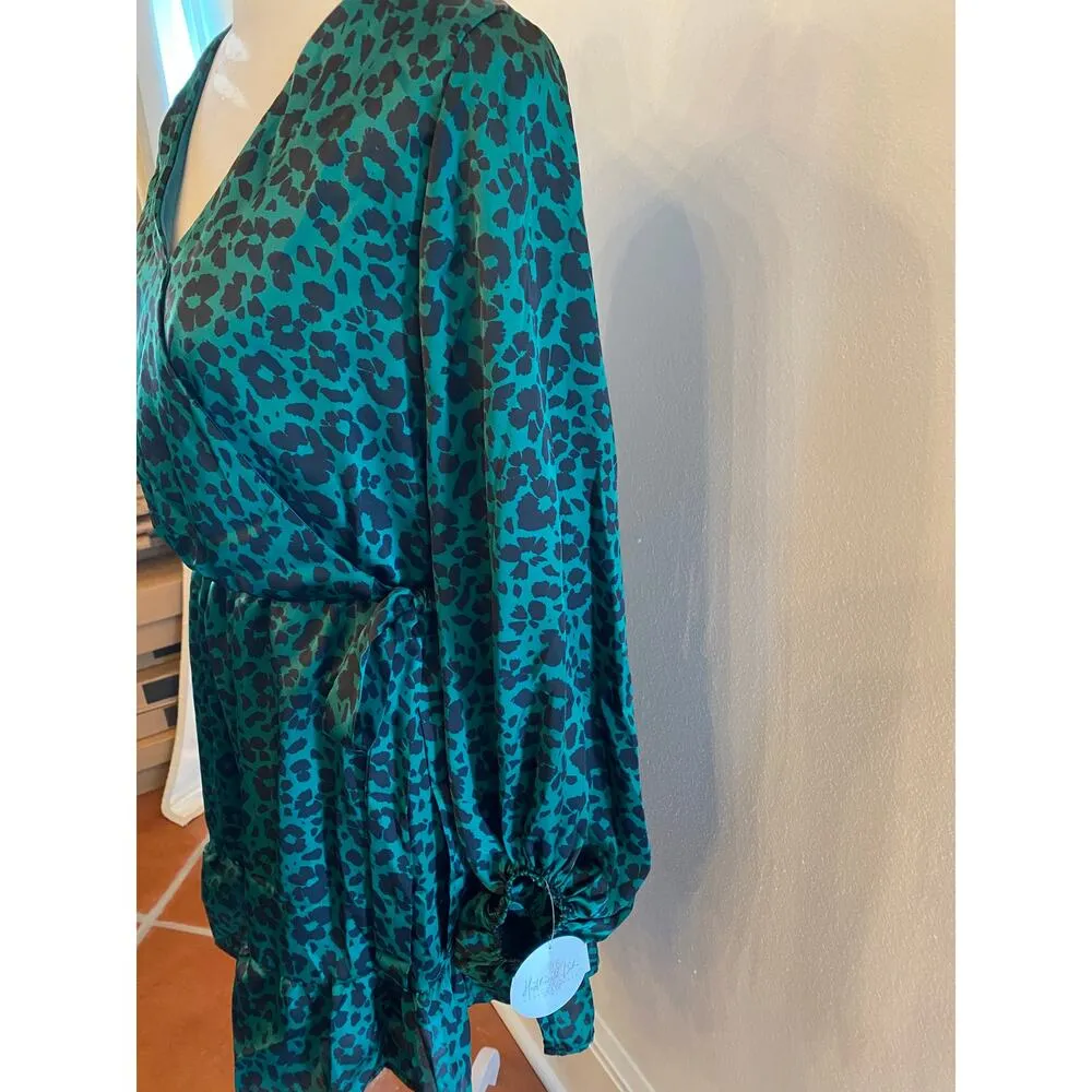 Peach Love California Adley Satin Animal Leopard print faux Wrap dress Sz S - Image 2