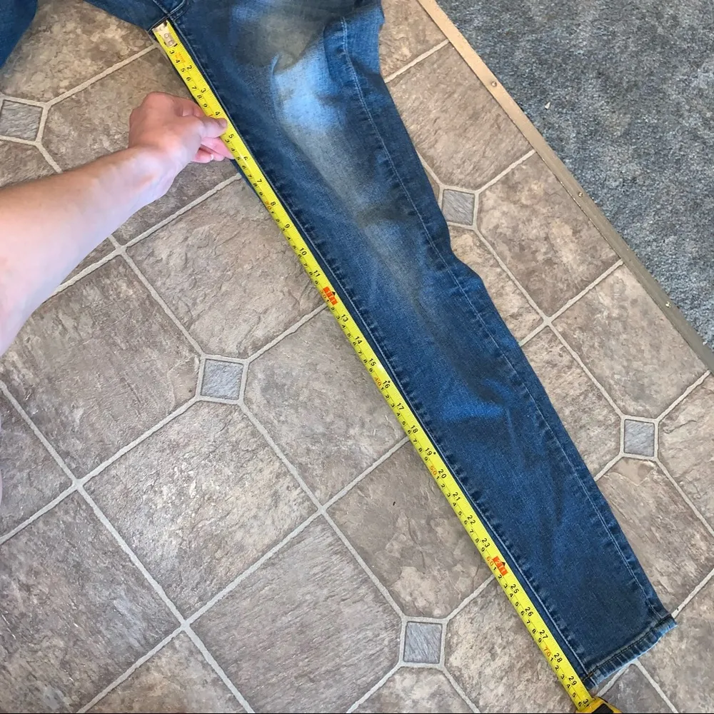 Lucky Brand Jeans Charlie Skinny 4 / 27 Med. Wash - Image 9