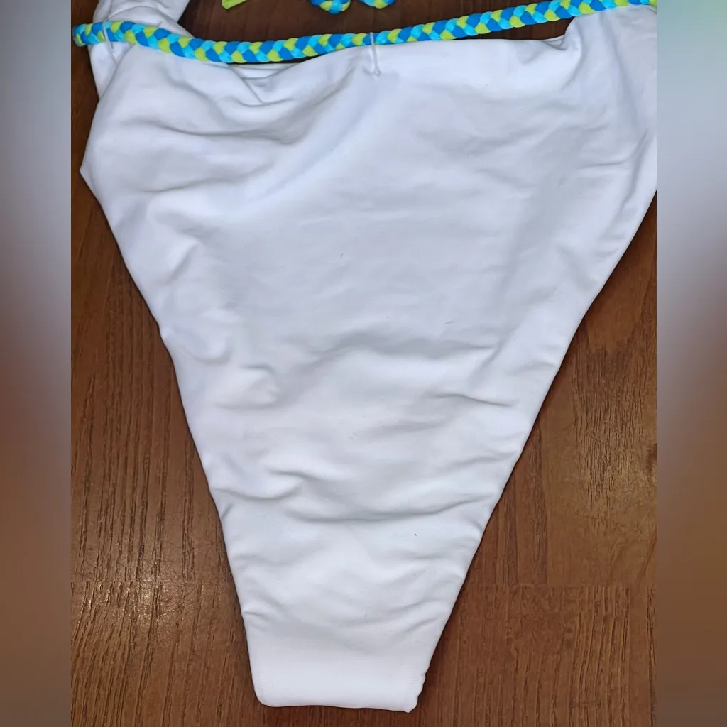 Lovers & Friends Waterfall Halterneck Tie One Piece‎ Swim Suit in White Size XS - Image 9