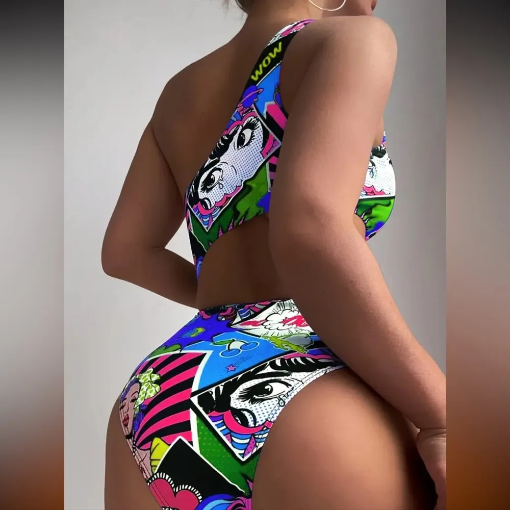 Comic POW Cutout Swimsuit Size Small NWOT Pink - Image 3