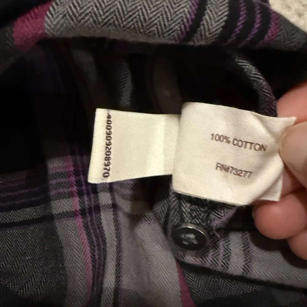 Vintage Mudd Purple and Black Plaid Button Down in XL - Image 3