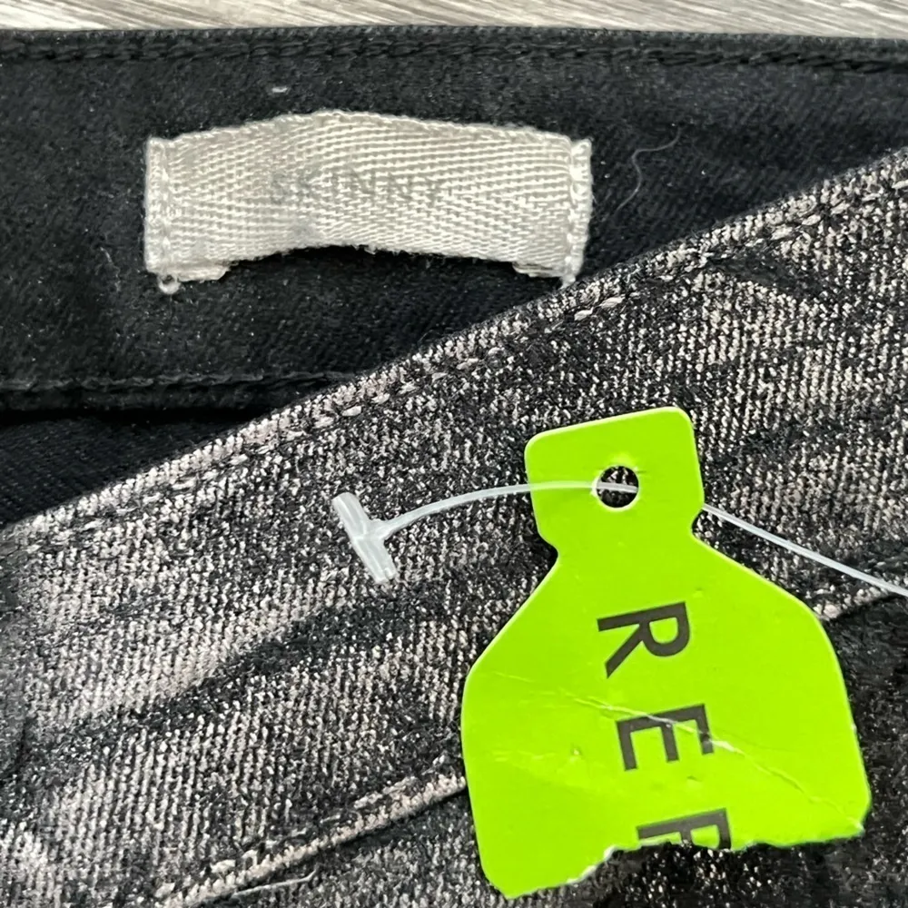 New LOGO By Lori Goldstein Metallic Foil Coated Skinny Jeans in Pewter | 0P - Image 6