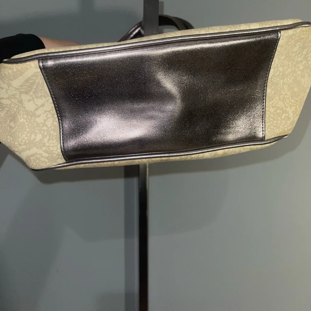 Victoria’s Secret tan and metallic tote bag purse EUC - Image 2