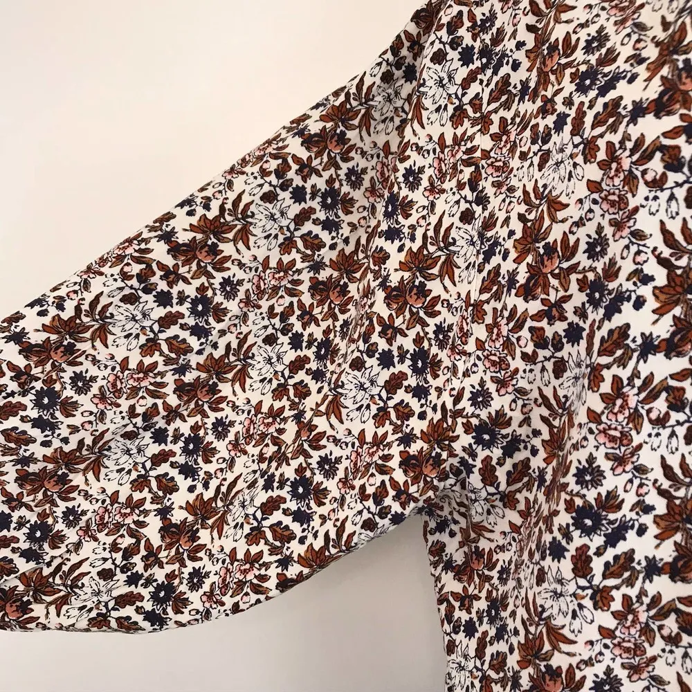 Abound NWT  Floral Balloon Sleeve Oversized Blouse - Image 2