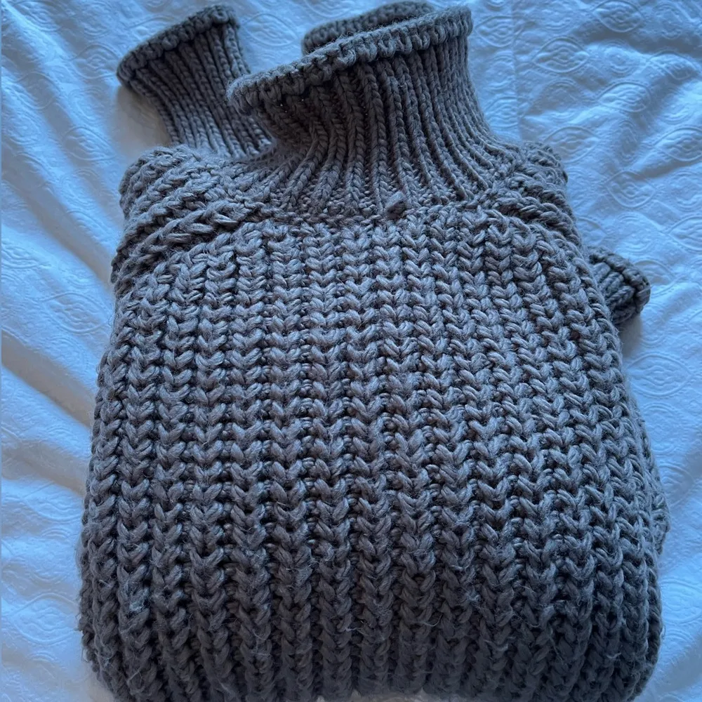 Brown knit mock neck sweater - Image 11