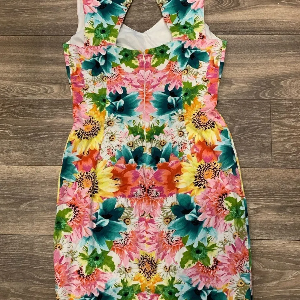 London Times dress.  Size: 8. Lined.  Cut-out at neck on the back side. - Image 3