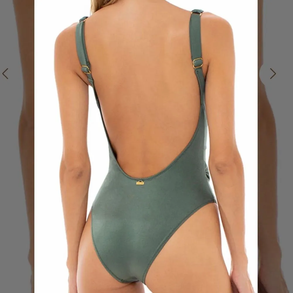 Milonga‎ Beachwear Entero Verde French Green Twist Front Open Back Swimsuit - Image 2