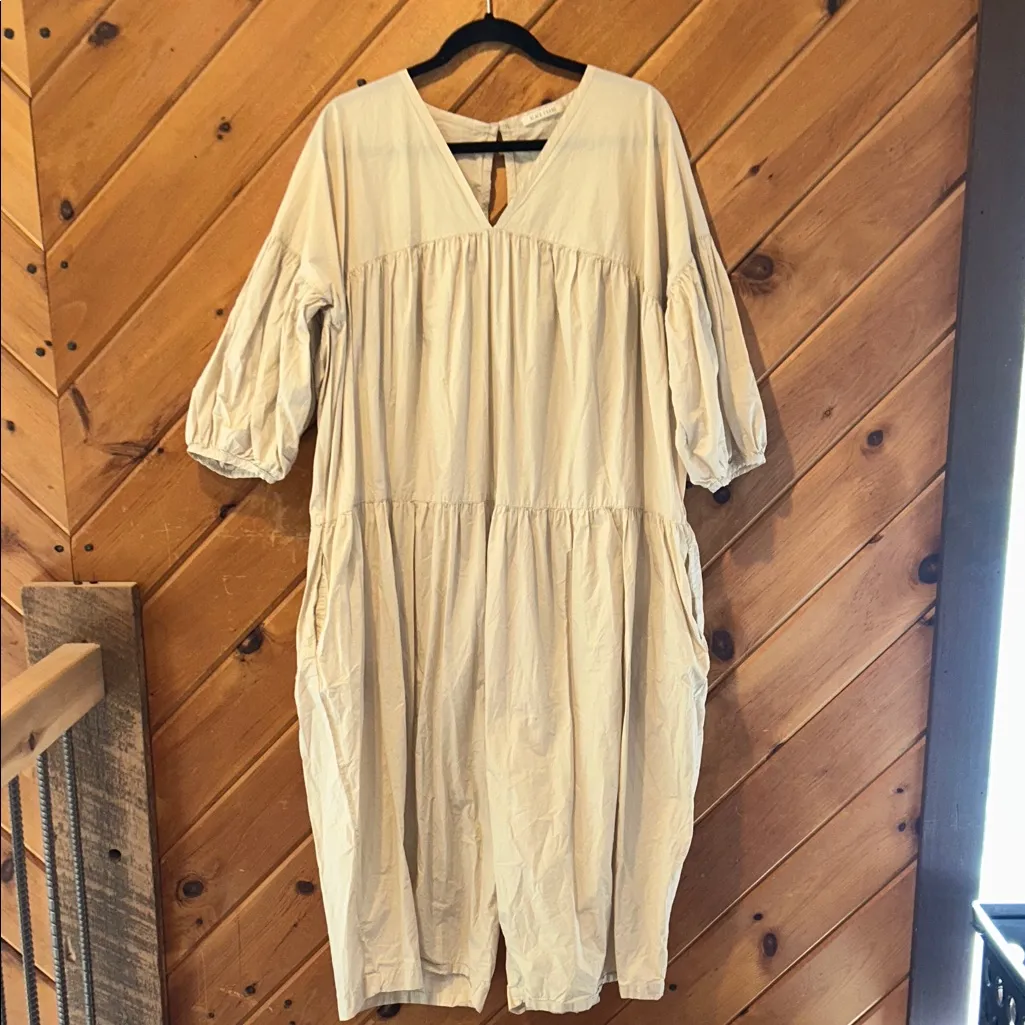 Black crane oversized puff jumpsuit in light clay color - Image 4