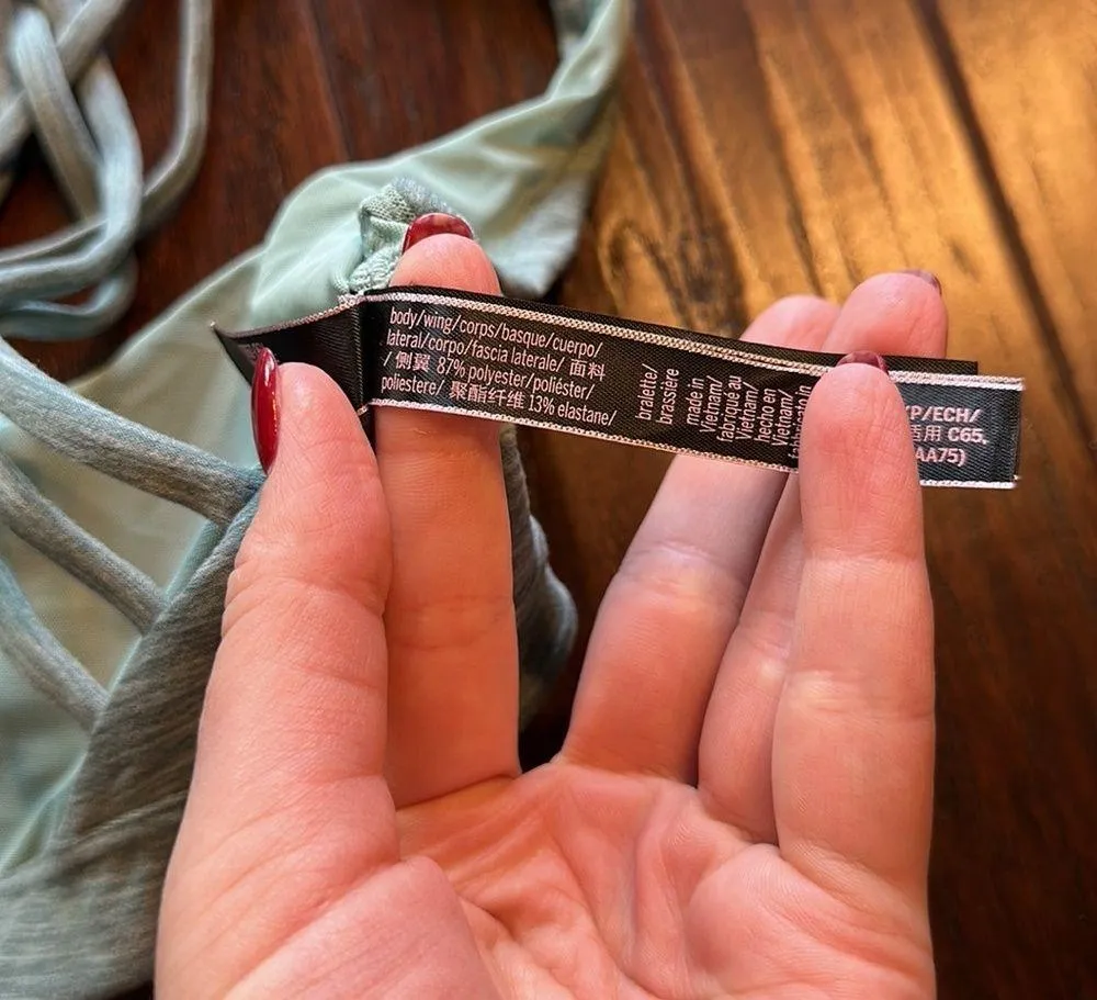 NWT Victoria’s Secret Sports Bra XS - Image 6