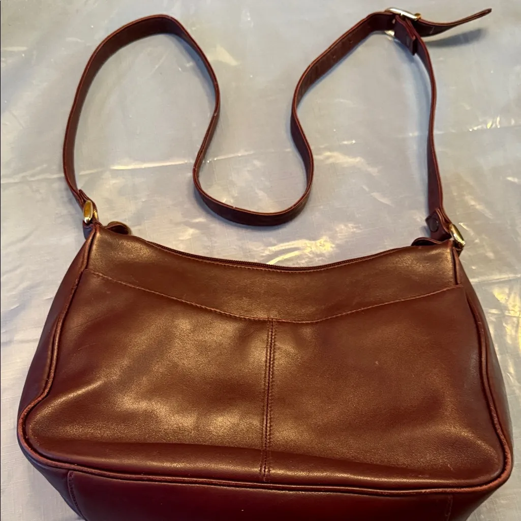 Etienne Aigner Rich Brown Leather Shoulder Bag - Image 2