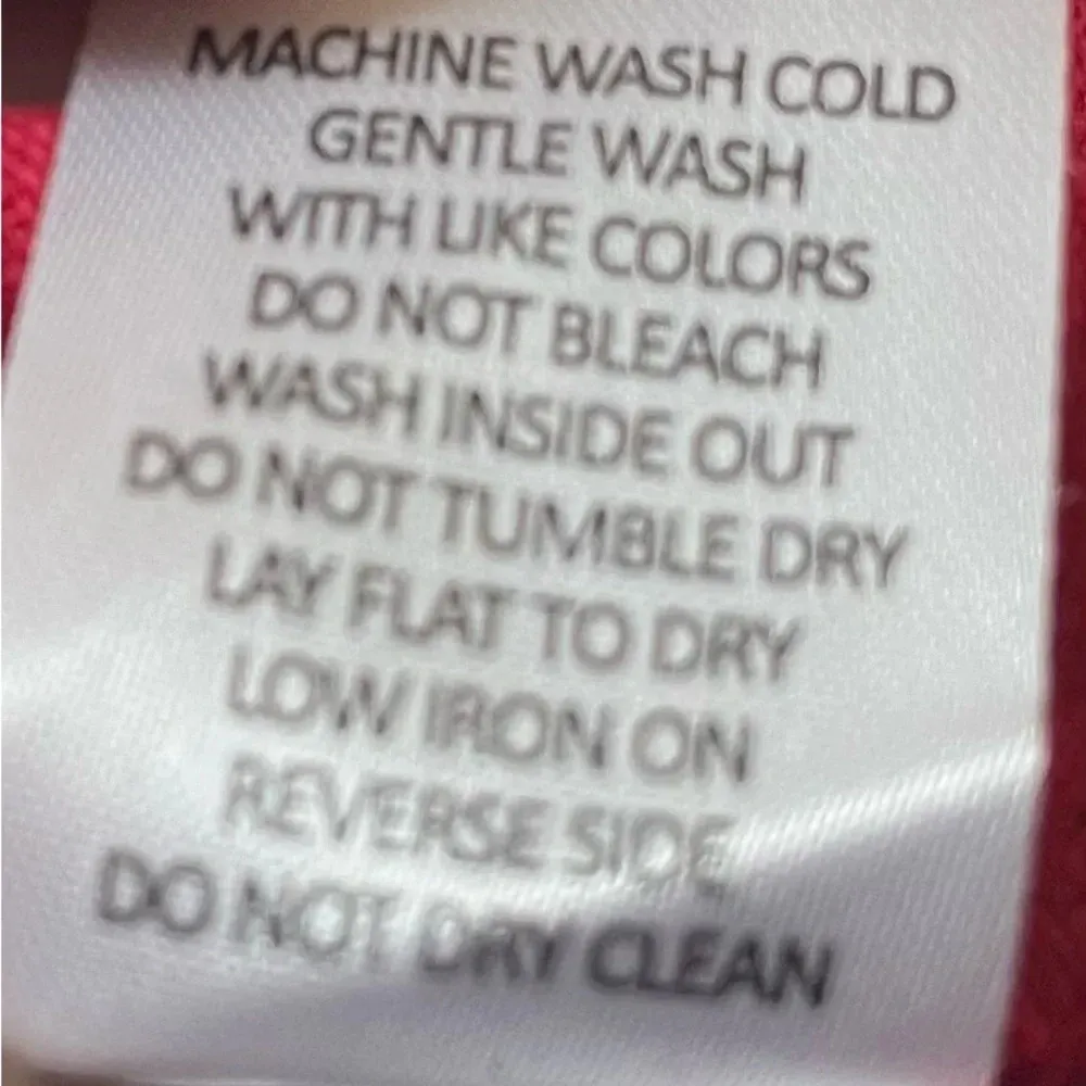 The Vermont Country Store Wide Wale maroon Corduroy Zip Front Vest, Size Medium Red - Image 5