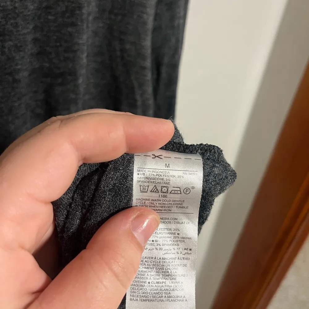 Old Navy Long Sleeve Dress - Image 4