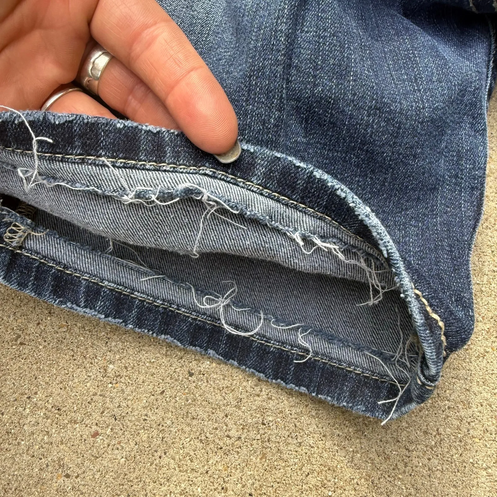 Buckle BKE Payton Size 26 Bermuda Jean Shorts 8" Inseam *HEMMED - Image 4