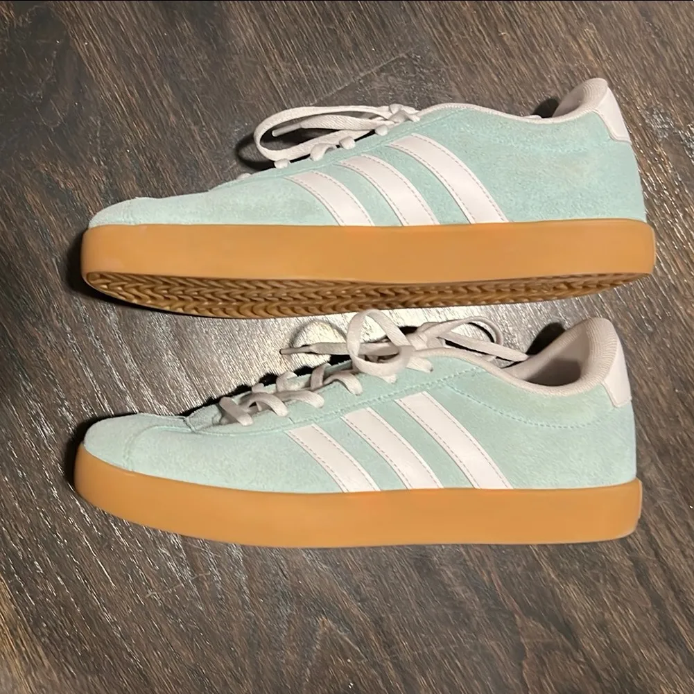 Adidas Pastel Green Trainers with White Accents - Image 4