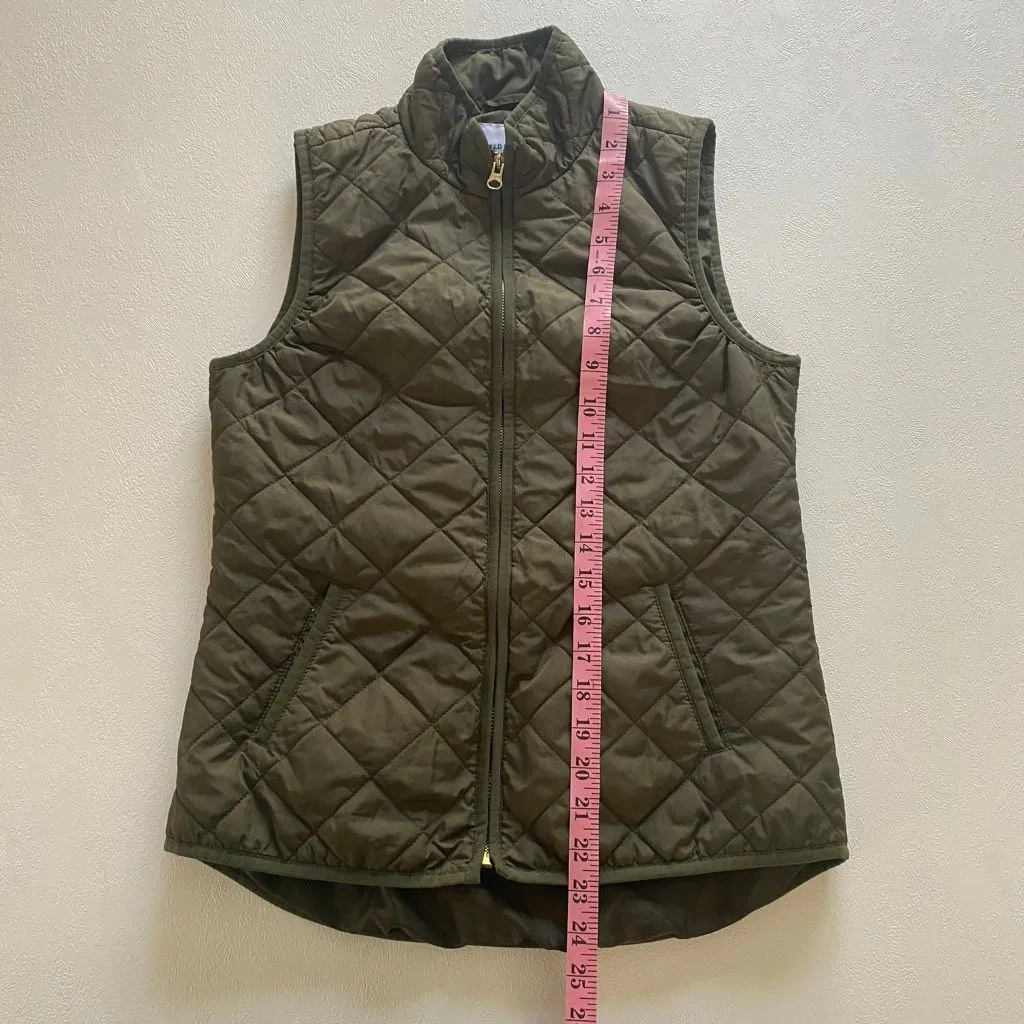 Old Navy Quilted Puffer Vest XS Women’s Olive Green Lightweight Zip Up Layering - Image 5