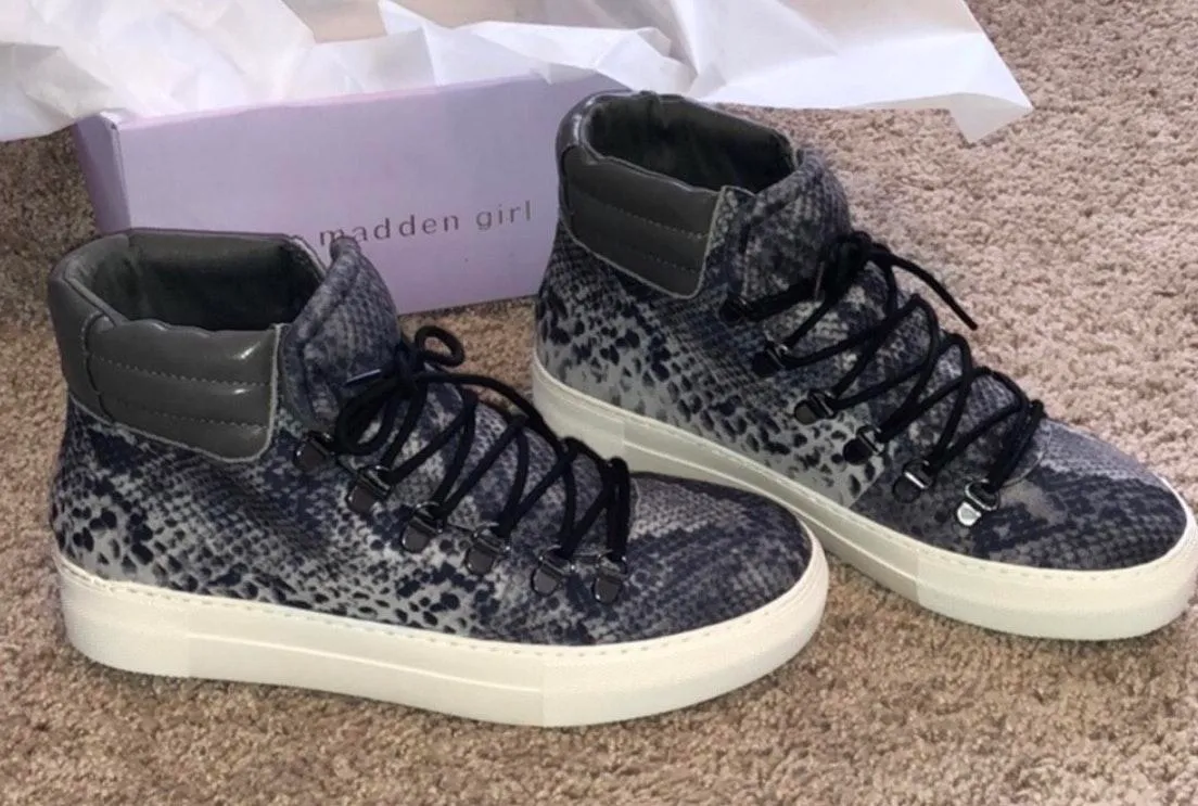 Snake Print Sneakers 8.5 - Image 2