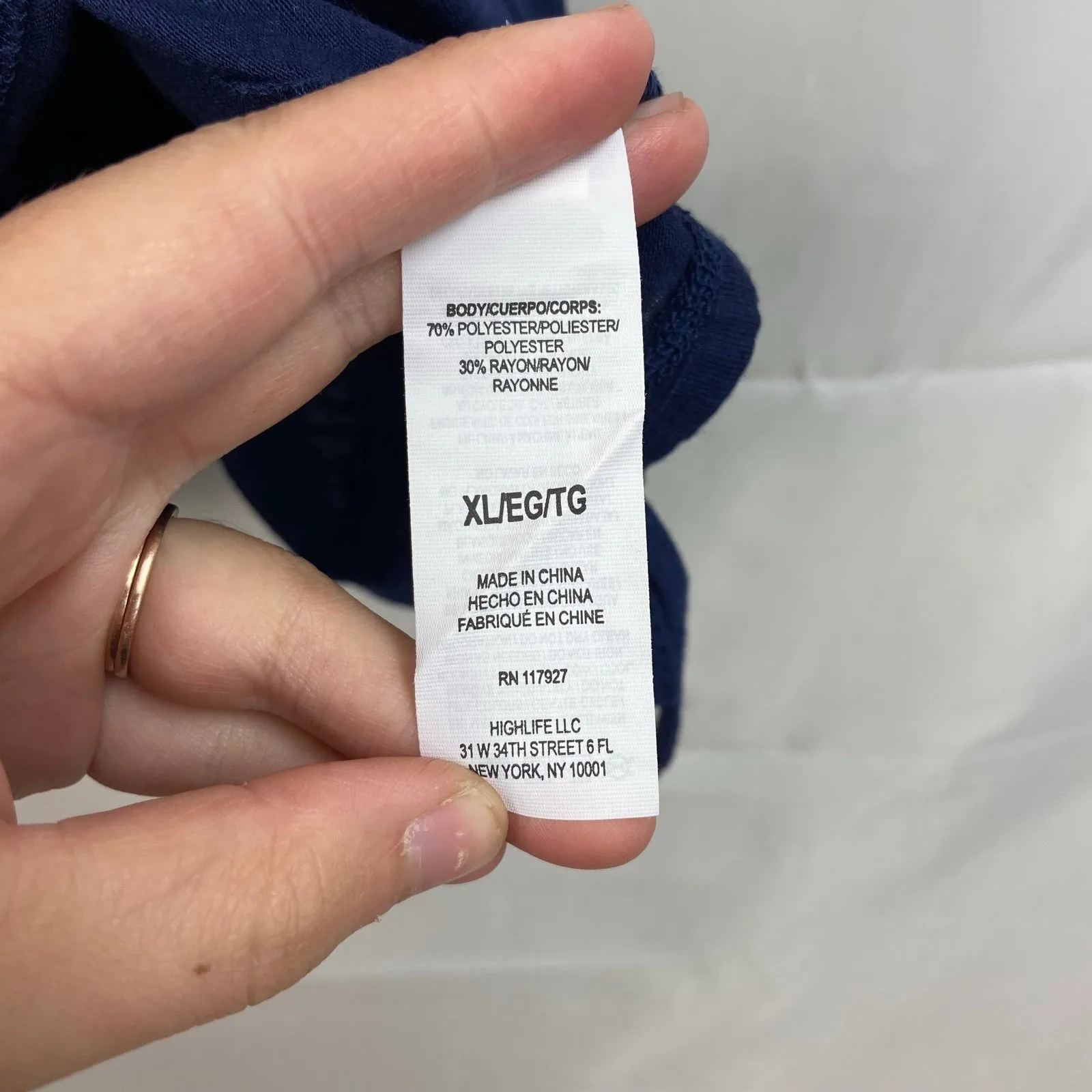 NWOT GAIAM women's navy blue sleeveless tie hem stretch loose active tank top XL - Image 4