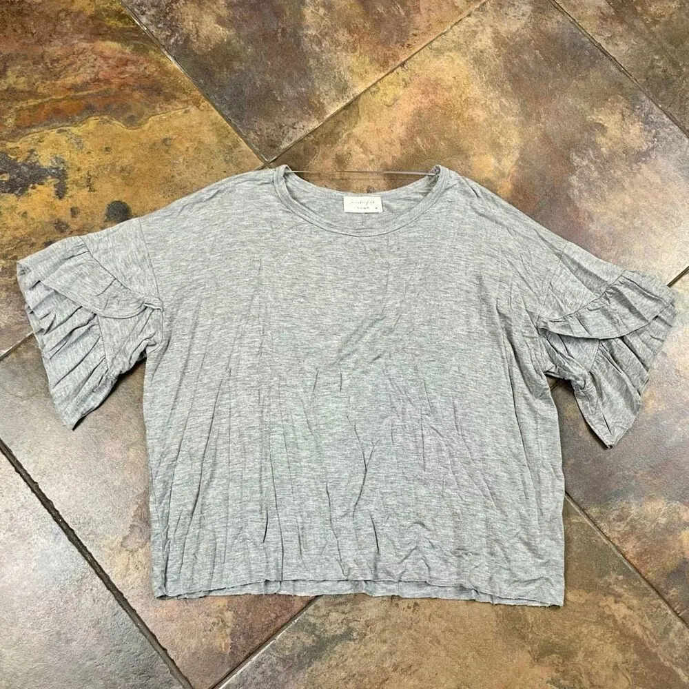 Lavender Field Ruffle Short Sleeve Raw Hem Top Medium - Image 5