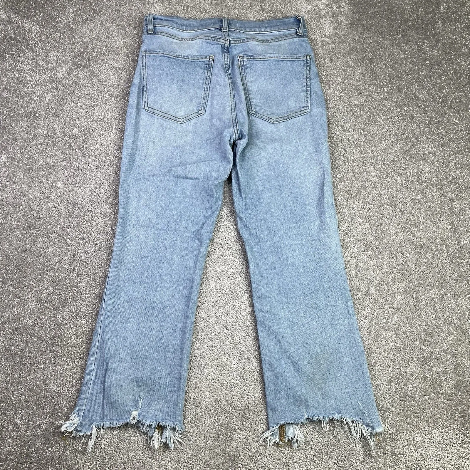 ZARA The DREED Flare Jeans Women’s 6 Blue Raw Hem Cropped Light Wash Stretch - Image 3