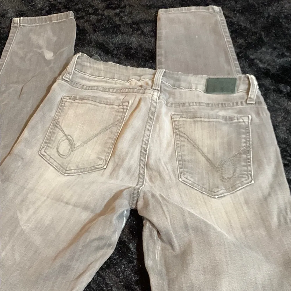 Women's Distressed Gray Bebe Chic Skinny Denim Jeans Size 26 - Image 6