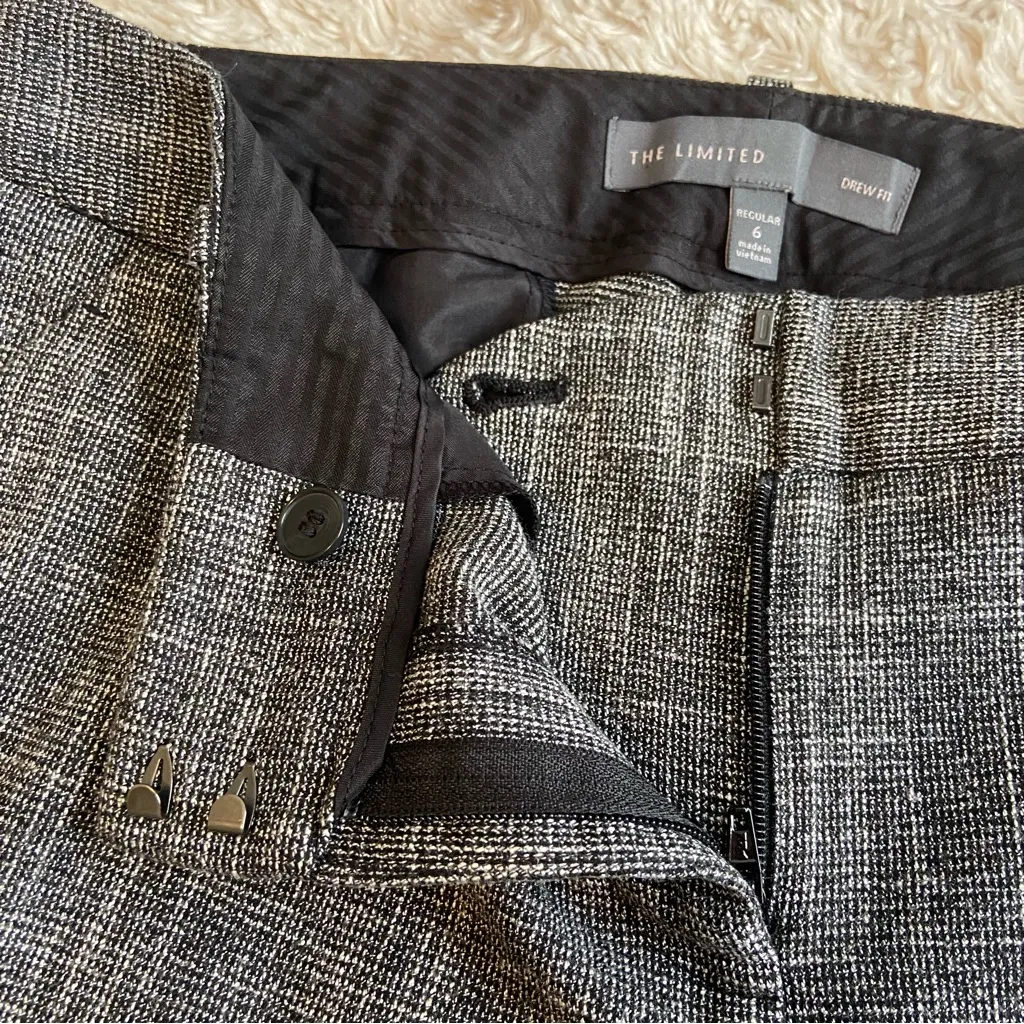 NEW The Limited Drew Fit Cropped Pants Black White Grey Knit NWOT Size 6 - Image 6