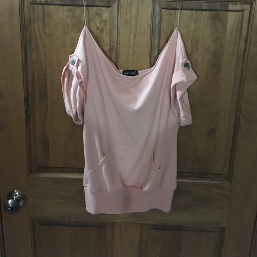 🔵Wet seal! Peach color Off the shoulder sweater! - Image 2