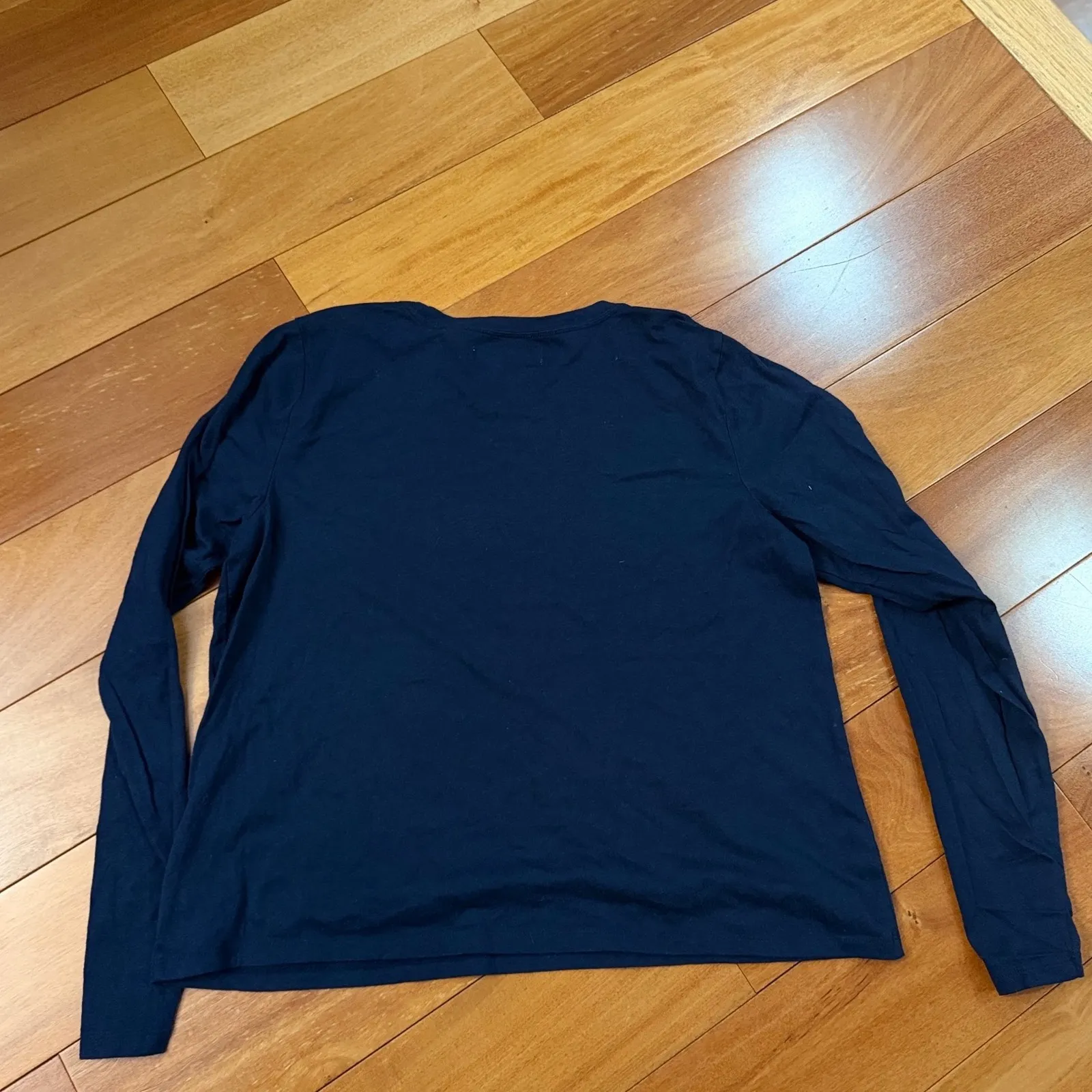 Abercrombie Fitch Long Sleeve T-Shirt Womens Navy Blue NYC Graphic Print Size L - Image 2