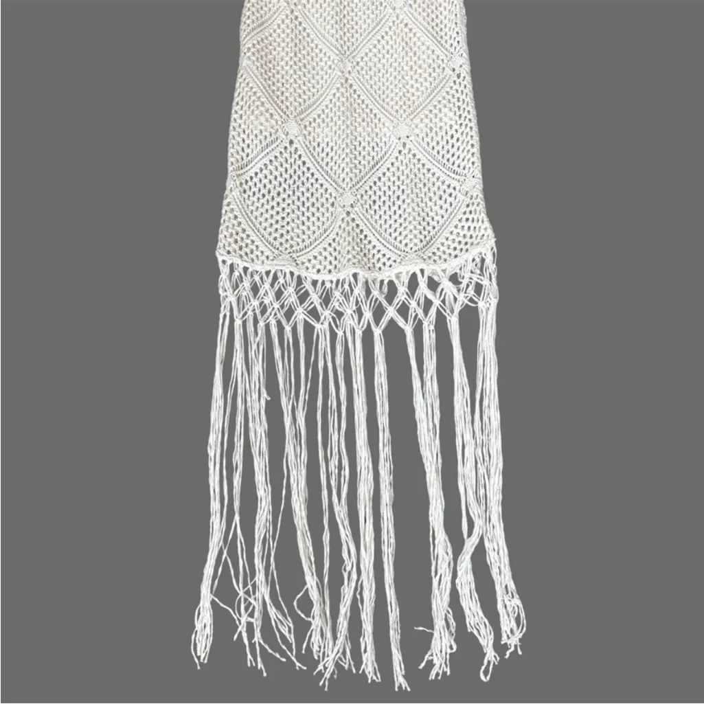 EUC Abercrombie & Fitch Crochet
Fringed Dress Cream Size Small - Image 6