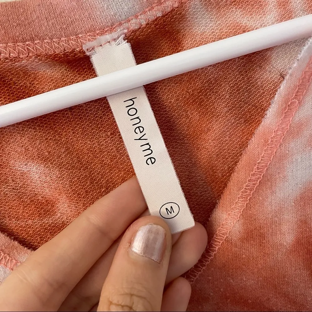 Honeyme medium women’s pink and white vneck lace sleeved short sleeved top - Image 3