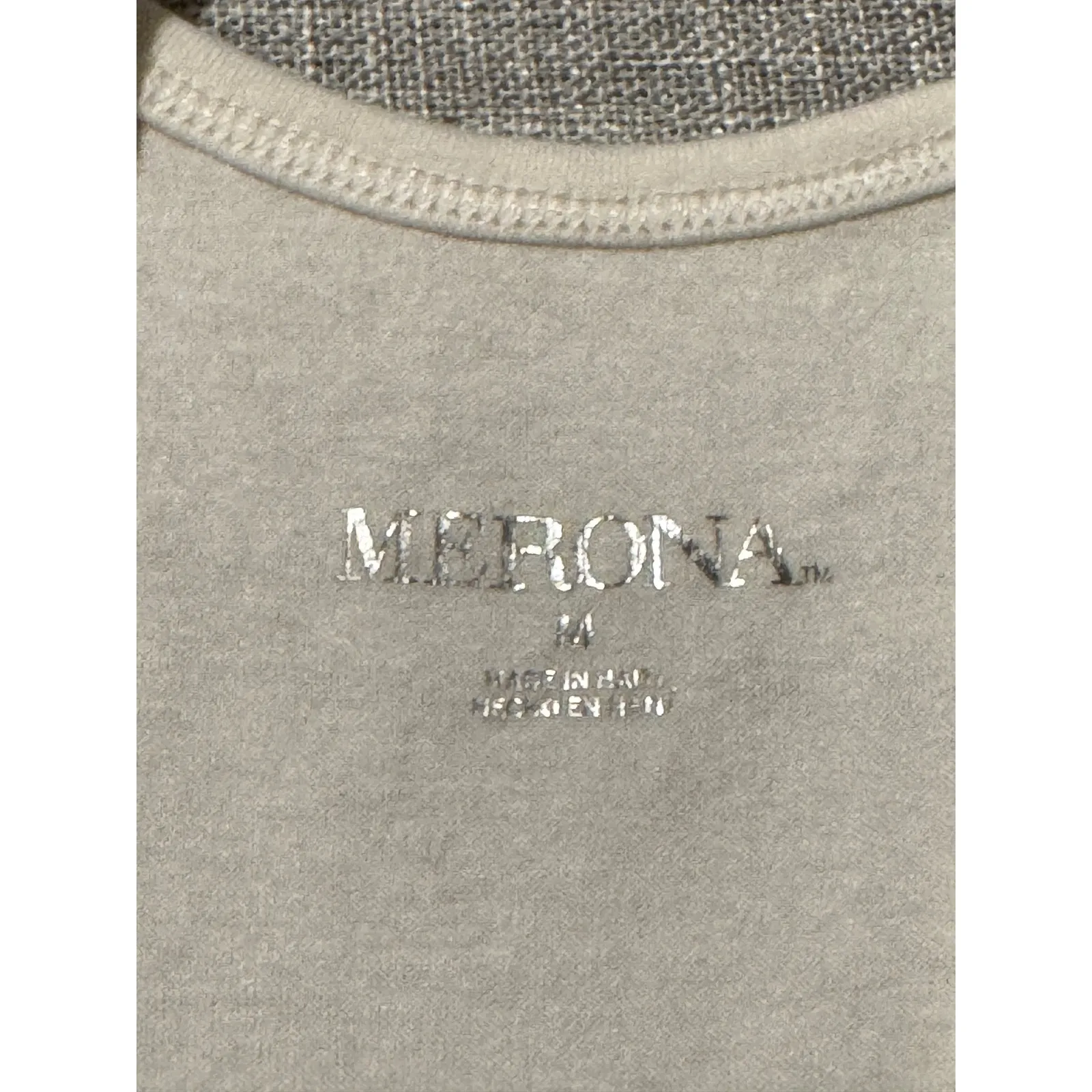 Merona Womens Basic Tank Top Cream Size M Sleeveless Scoop Neck Layering - Image 4