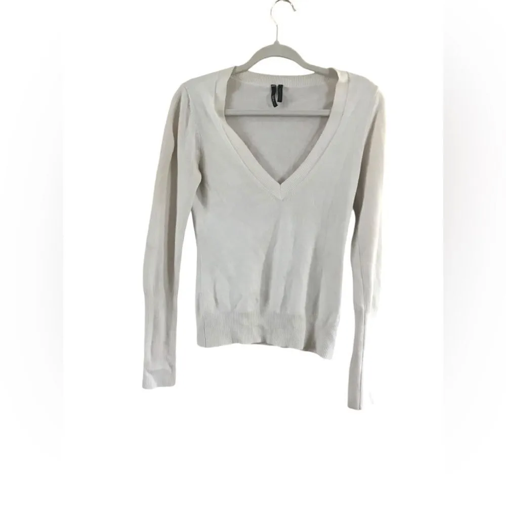 V Neck Sweater Large White - Image 2
