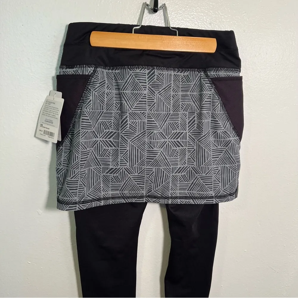 Athleta Geo Powder Peak 2 in 1 Tight Cobblestone Grey XS - Image 9