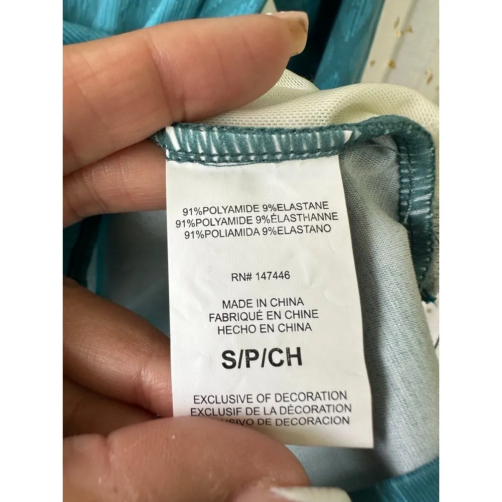 Hang Ten Women's Geometric Long Sleeve Sun Protection UPF 50+ Rash Guard Shirt S - Image 6