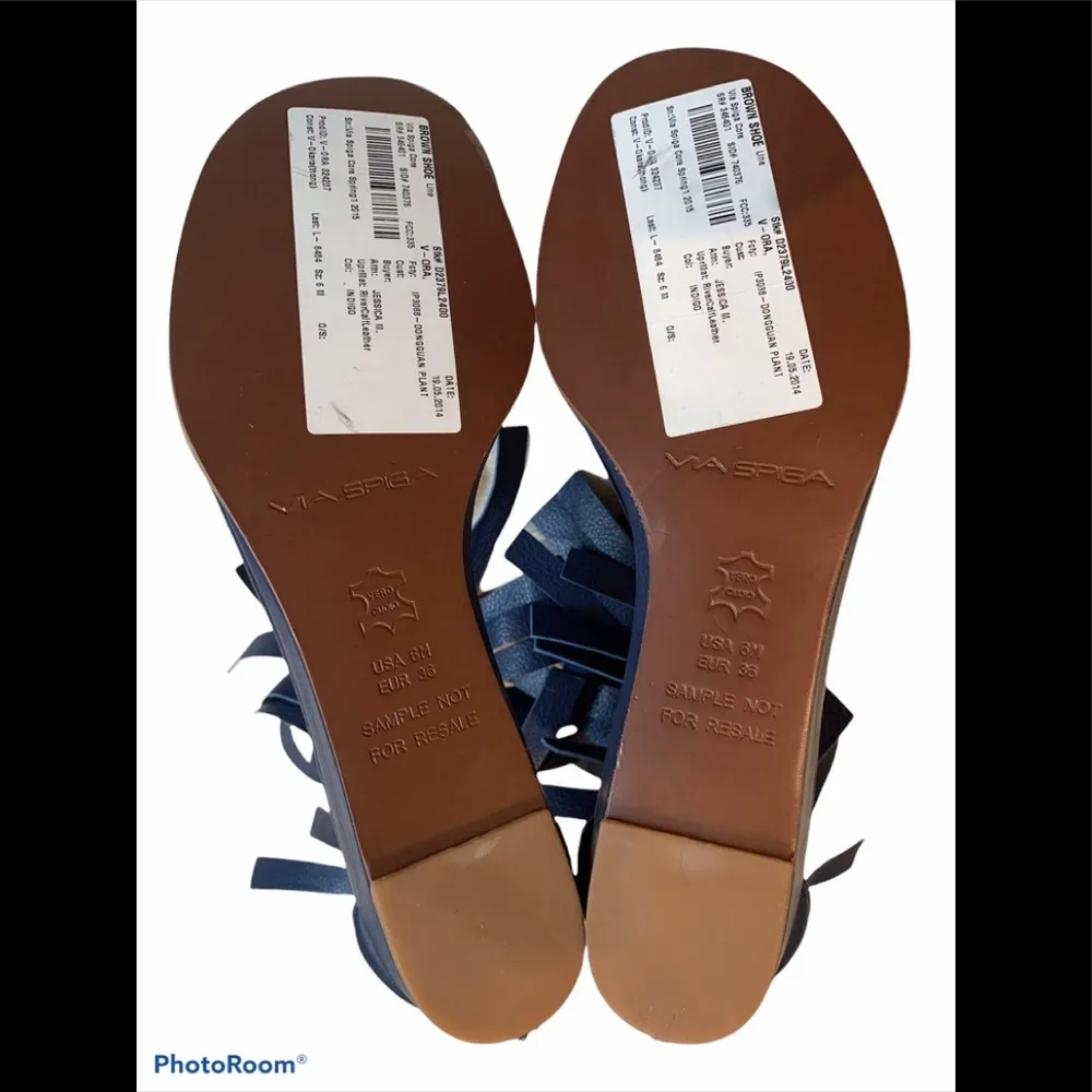 Via Spiga Leather Wrap Toe Wedge Sandal. - Image 10