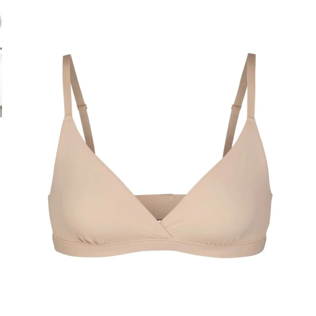 SKIMS Fits Everybody‎ Crossover Bralette Sand NWT size M - Image 2