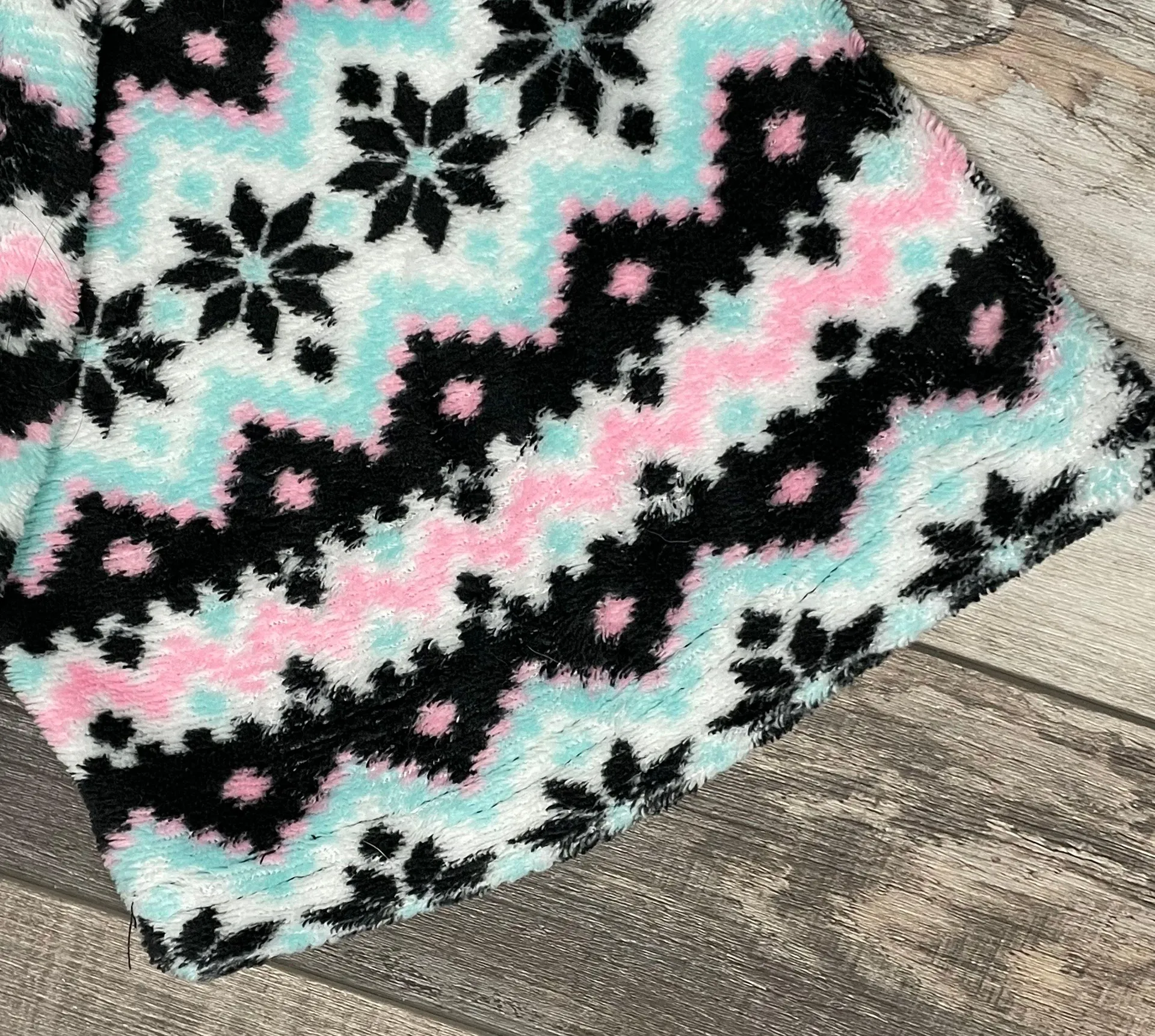 Fuzzy Pajama pants aqua and pink M Size M - Image 4