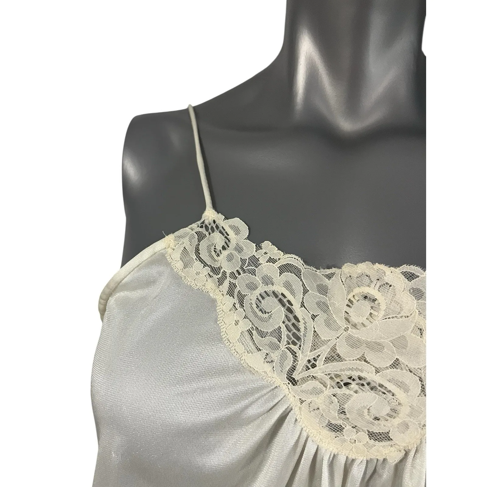 Vtg Camisole Slip Top Satin White Floral Lace Medium Cami Cottage Fairy Tank Top - Image 8