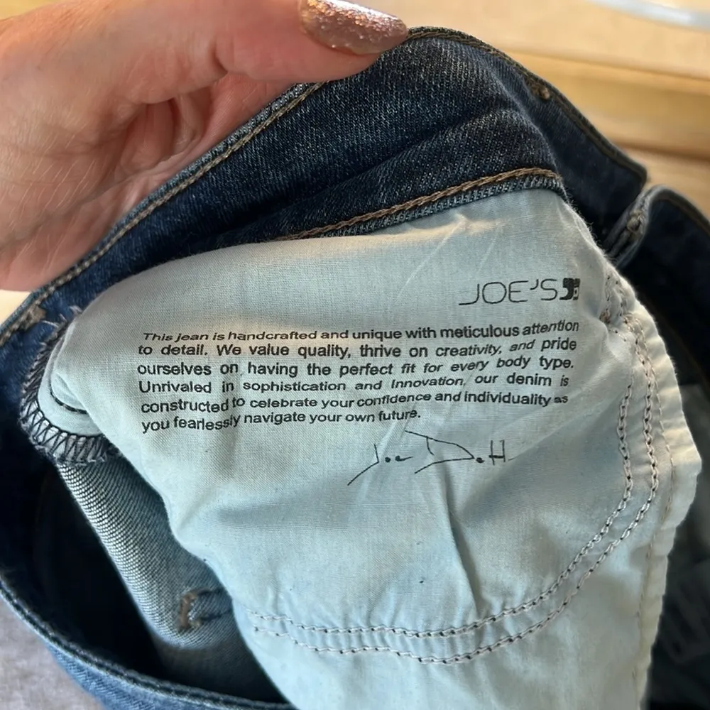 Joe’s Jeans Size 28 The Niki Mid Rise Distressed Boyfriend Jeans - Image 9