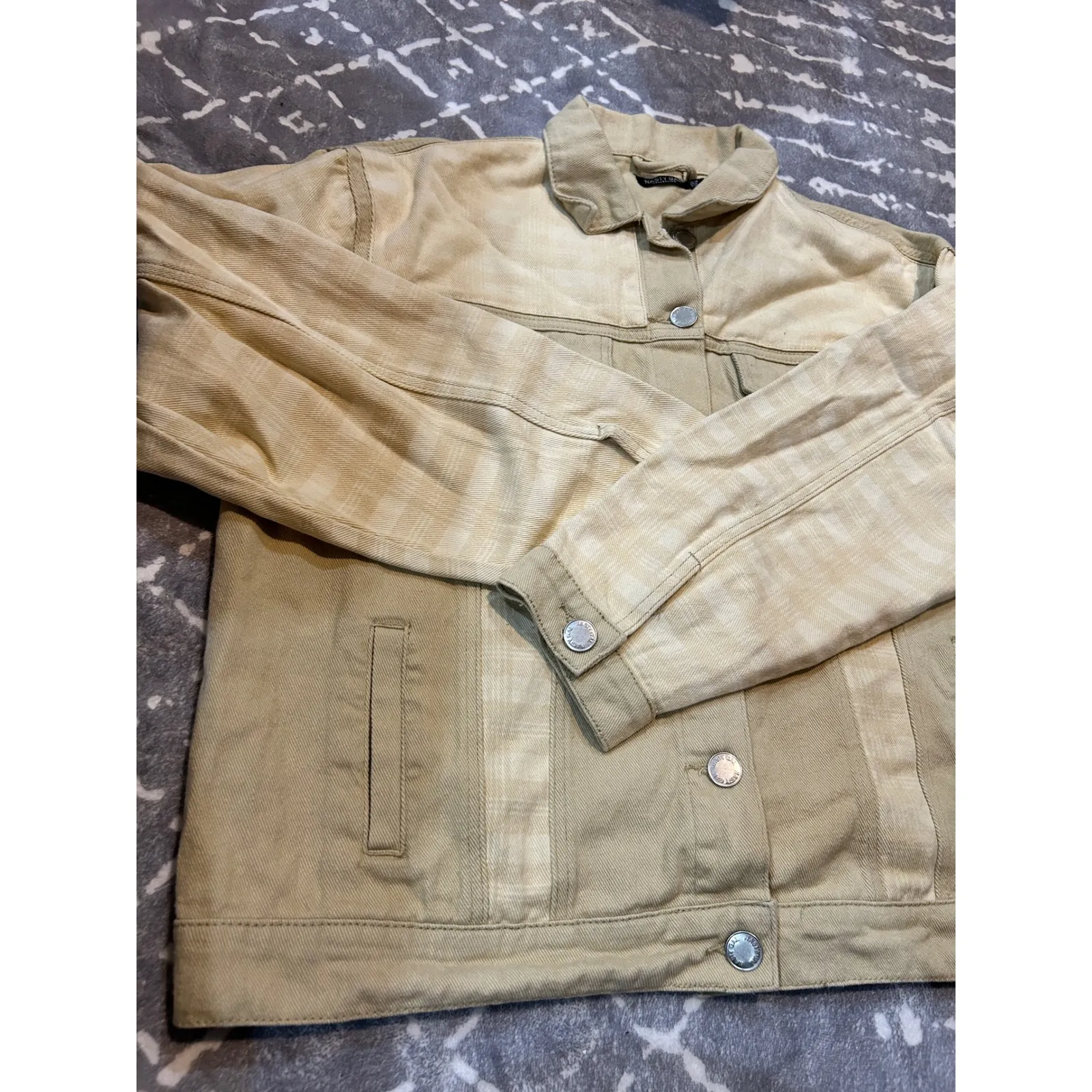 Nasty Gal Women's‎ Plaid Sleeve Denim Jacket Beige Button Up Casual Coat - Image 3