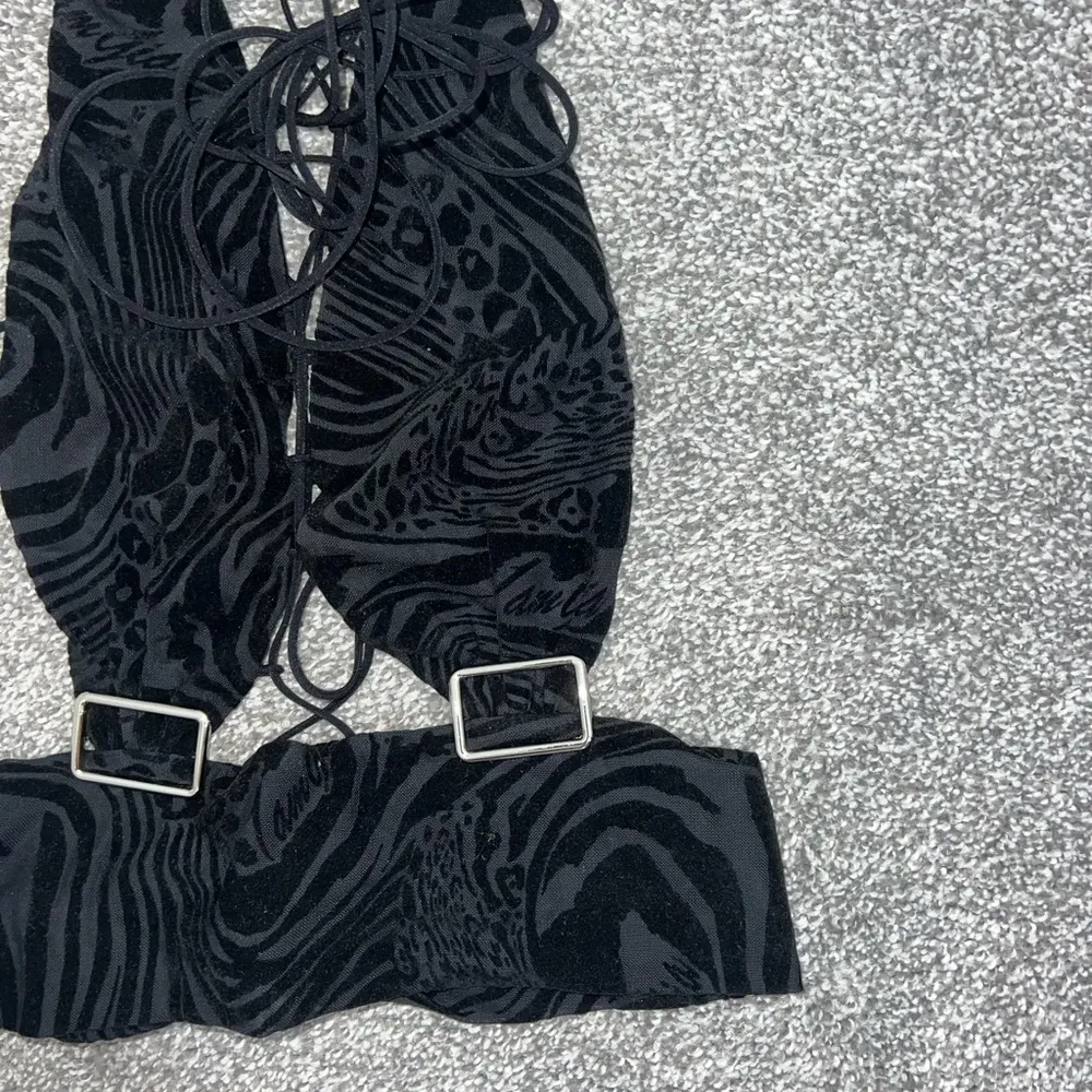 I am Gia black xs top - Image 3