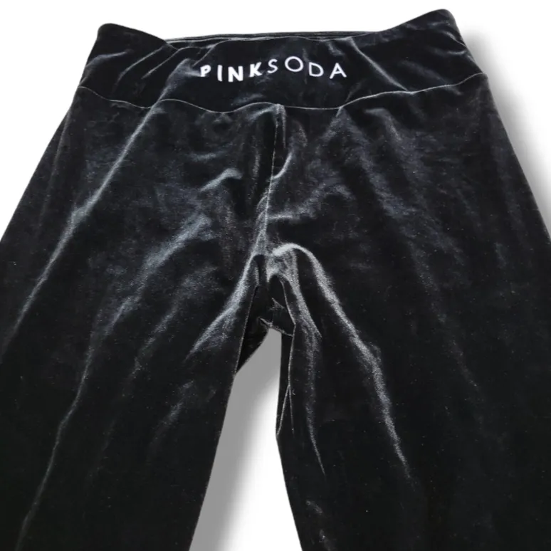 Pink Soda Sport Pants Size Medium 27"Wx27"L Leggings Black Velour Pants Stretch Women's  - Image 3