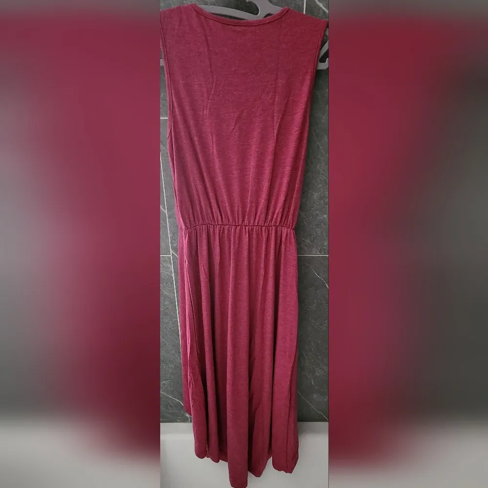 NWT Halara Deep V Neck Sleeveless Plicated High Low Crossover Hem Midi Dress XS - Image 12