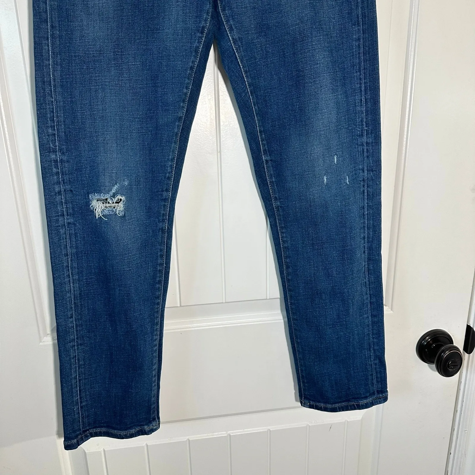 Anthropologie Pilcro Slim‎ Boyfriend Blue Jeans Distressed Mid Rise Size 27 - Image 3