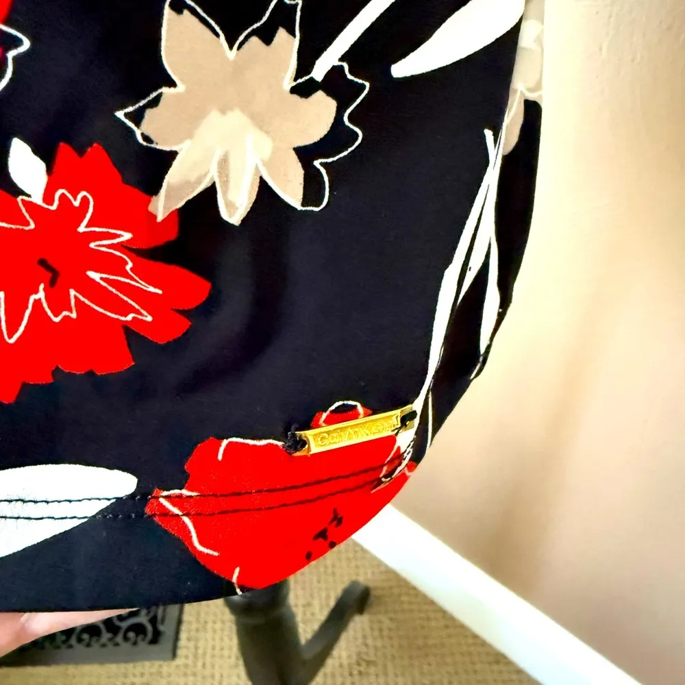 Calvin Klein Women’s Tank Shell in Black and Corral Poppies Print NWT - Image 4