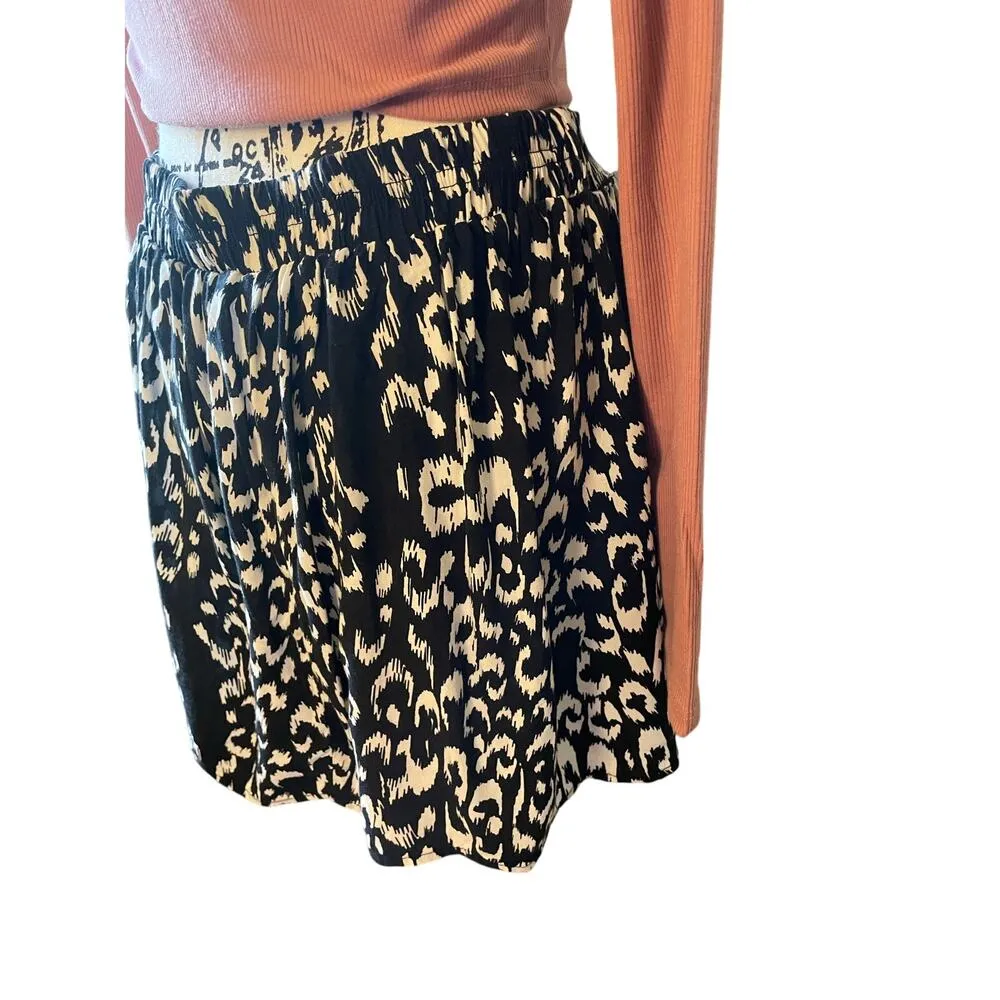 Wet Seal Black White Animal  Print‎ Pullon Mini Women’s Medium - Image 6