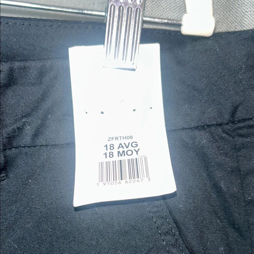 Rafaella Midnight Black Women's Bermudas - Image 2